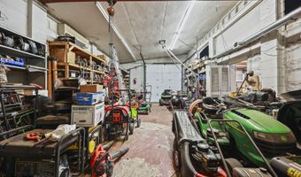 11 Leesville Ave, Avenel, NJ 07001