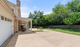 603 Rue Montand Dr, Ballwin, MO 63011