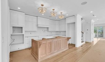 102 2nd Ave 5, Belmar, NJ 07719