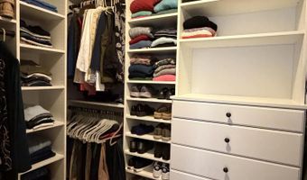 36 Kathryn Ln, Bangor, ME 04401