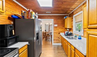 1033 E 4th St, Alice, TX 78332