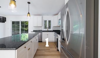 176 Rockwell Ave, Bristol, CT 06010