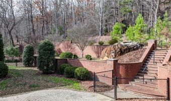 1086 Wilson Dr, Asheboro, NC 27205