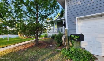 726 Comet Dr, Beaufort, NC 28516