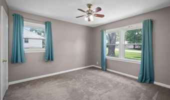243 Dennison Dr, Ballwin, MO 63021