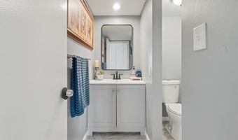 102 A Shadalane Walk A, Ballwin, MO 63011