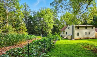 58 ORCHARD Rd, Fleetwood, PA 19522