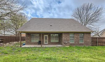 204 W Patton Ave, Alvarado, TX 76009