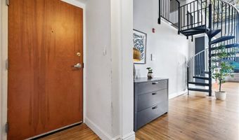 120 S 15th St 301, Airville, PA 15203