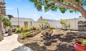 301 Arlington Dr, Oceanside, CA 92057