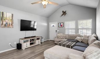 207 N Hubbard St, Alvord, TX 76225