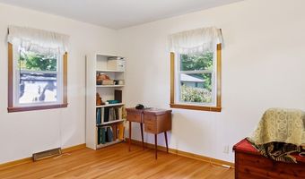 712 Rapids St, Adel, IA 50003