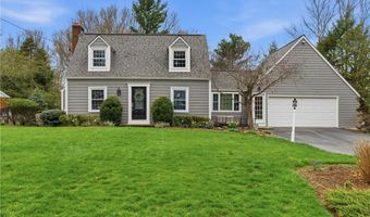 27 Old Meadow Ln, Cumberland, RI 02864
