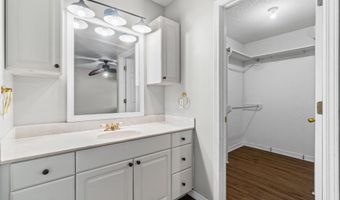 137 Langston Ln, Beebe, AR 72012