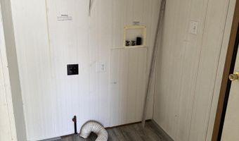 829 Savannah River Dr, Adrian, MI 49221