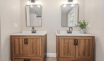 157 Hooksett Rd, Auburn, NH 03032