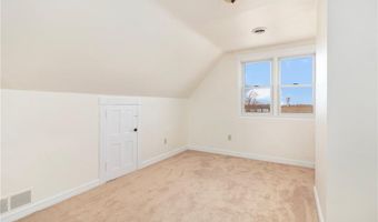 55 Hunter Ave, Newport, RI 02840
