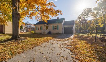 12 Sunset Ave, Auburn, ME 04210