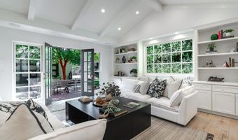 2051 Mendocino Ln, Altadena, CA 91001