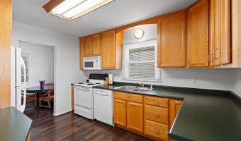 160 Canterbury St, Adrian, MI 49221