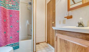 253 Thomas Rd, Blakeslee, PA 18610