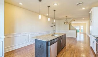 3811 LAURISTON St, Philadelphia, PA 19128