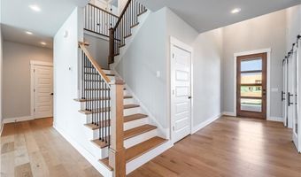 3601 SW Aurora Ln, Bentonville, AR 72713