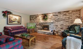 1411 W Allison Ct, Arlington Heights, IL 60005