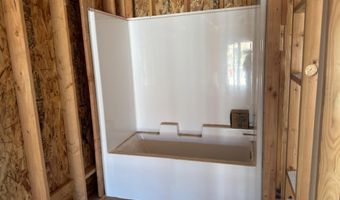 1160 Alpine Dr, Chubbuck, ID 83202