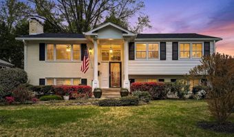 7052 WARDELL St, Annandale, VA 22003