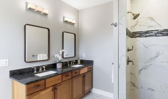 20 Pinnacle Ln, Bow, NH 03304