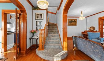 722 E 18th St, Ada, OK 74820