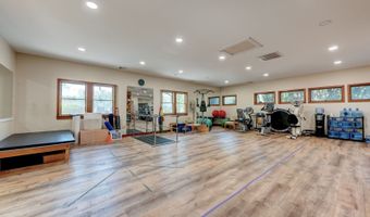 141 Dowd Ave, Canton, CT 06019