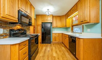 2213 Jensen Ave, Ames, IA 50010