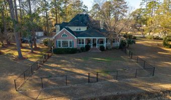 708 Town And Country Dr, Adel, GA 31620