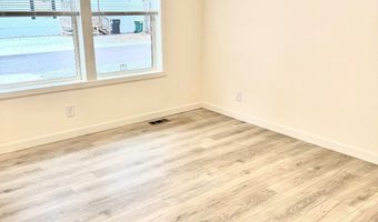 450 Sweetpea Ln, Altoona, WI 54720