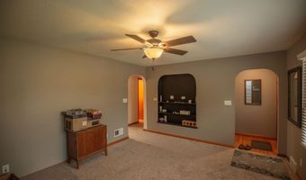 1308 E State St, Algona, IA 50511