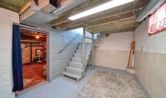135 Greenly St, Adrian, MI 49221