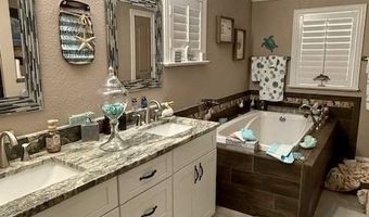 339 Waldorf Dr, Auburndale, FL 33823