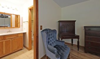 289 Algerie Rd, Becket, MA 01223