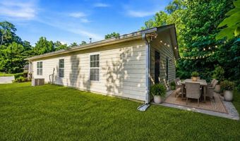 6955 Satterlee Woods Ln, Austell, GA 30168