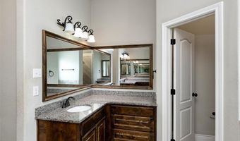1008 Sky Ct, Weatherford, TX 76085