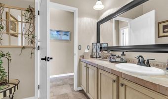 3829 E PEACH TREE Dr, Chandler, AZ 85249