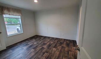 70 Shepherd Dr, Bangor, ME 04401
