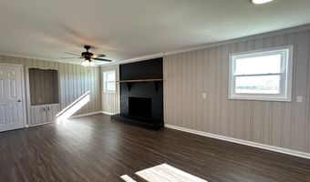 1918 Register Rd, Adel, GA 31620