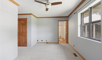 1426 E State Line Rd, Baxter Springs, KS 66713