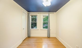 324 Highlake Ave, Ann Arbor, MI 48103