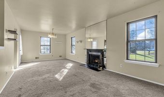 907 Wellington Pl, Aberdeen, NJ 07747