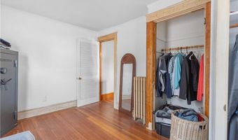 32 Union St, East Greenwich, RI 02818