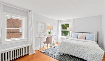 2800 S ARLINGTON RIDGE Rd, Arlington, VA 22202